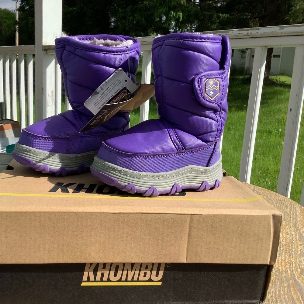 NEW Khombu Toddler size 5 boots